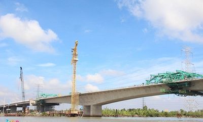 Hợp long cầu Sông Chà trên cao tốc Bến Lức - Long Thành