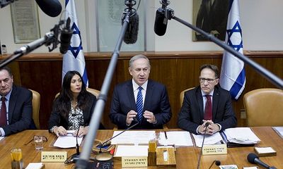 Thủ tướng Israel đối mặt với điều tra hình sự vì cáo buộc gian lận, hối lộ