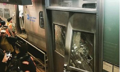 Tàu hỏa trật đường ray ở New York, hơn 100 người bị thương