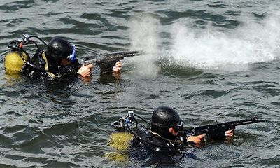 Nga trang bị súng trường có thể bắn dưới nước cho lực lượng an ninh