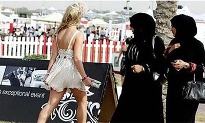 Phụ nữ sẽ ra sao nếu làm dâu ở Dubai?