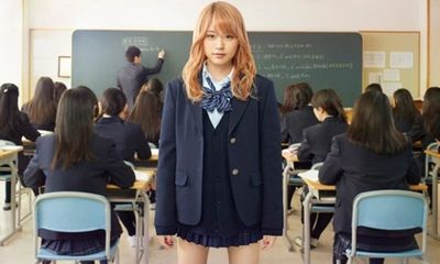 Đây là lý do nữ sinh Nhật Bản mặc váy ngắn đến trường mà không bị sai quy định