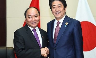 Thủ tướng Nhật Bản và phu nhân kết thúc tốt đẹp chuyến thăm Việt Nam