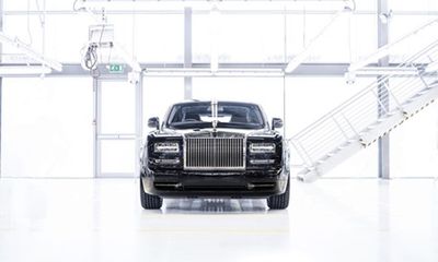 Siêu xe Rolls-Royce Phantom cuối cùng xuất xưởng