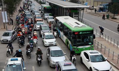 Hà Nội lắp loa tuyên truyền giao thông trên buýt nhanh BRT