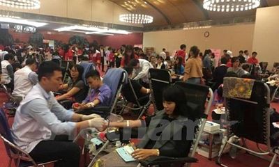 Hàng chục ngàn người tham gia hiến máu ở Lễ hội Xuân hồng