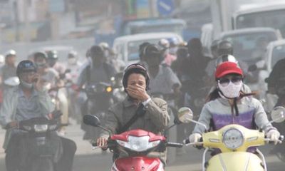 Chủ tịch Hà Nội: Phải có biện pháp thu hồi xe ô tô, xe máy quá đát
