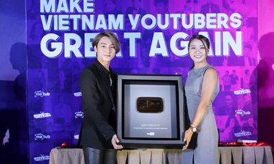 Sơn Tùng M-TP lần đầu dự sự kiện với vai trò CEO, vinh dự nhận nút vàng Youtube