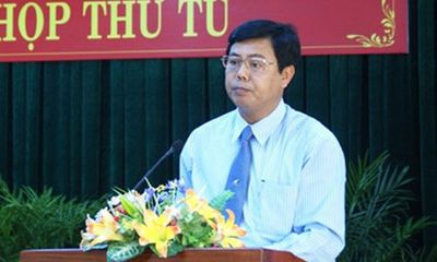 Chủ tịch tỉnh Cà Mau: “Không có gì mờ ám trong việc nhận 2 xe Lexus“