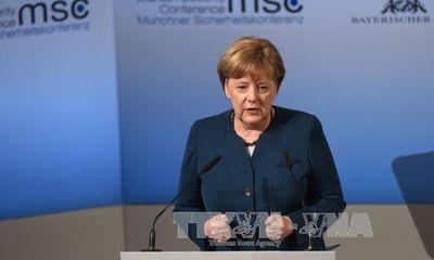 Bầu cử Đức 2017: Đảng của bà Merkel tụt lại phía sau
