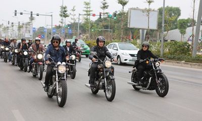 MC Anh Tuấn đi mô tô của Trần Lập dẫn đầu 160 xe diễu hành