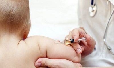 Bé sơ sinh tử vong bất thường sau tiêm vắc xin phòng lao