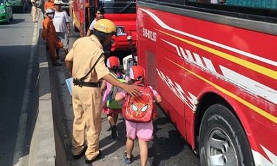 Tai nạn giao thông, 40 trẻ mầm non ở Sài Gòn bị 