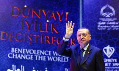 Tổng thống Thổ Nhĩ Kỳ kêu gọi trừng phạt, gọi Hà Lan là nước cộng hòa chuối