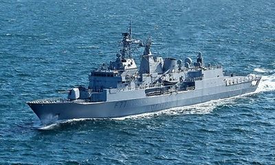 Tàu tên lửa của hải quân New Zealand thăm Đà Nẵng