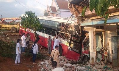 Khởi tố vụ tai nạn giữa xe Thành Bưởi và Phương Trang khiến 2 người chết