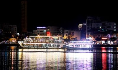 Đà Nẵng cho phép tàu, thuyền chở khách bán vé xem bắn pháo hoa trên sông Hàn