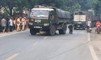Va chạm với xe tải, phượt thủ 19 tuổi tử vong tại Tuyên Quang
