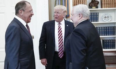 Tổng thống Trump bị cáo buộc tiết lộ tin tối mật cho Ngoại trưởng Nga