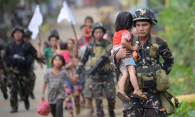 Tướng chỉ huy chiến dịch chống IS tại Philippines bị cách chức