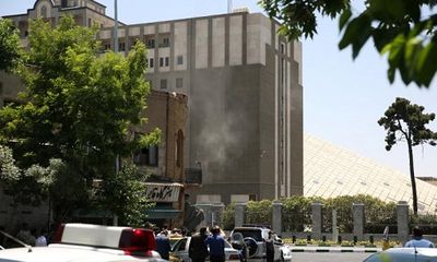 Xả súng tại Quốc hội và lăng mộ cố lãnh đạo Iran, ít nhất 8 người chết