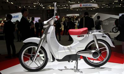 Honda giới thiệu mẫu xe scooter chạy điện 