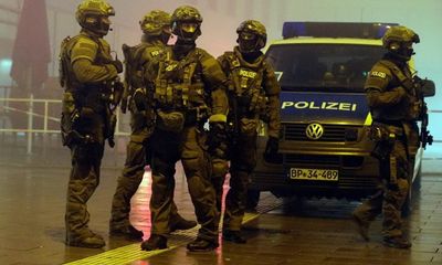 Nổ súng tại ga tàu điện Đức, một nữ cảnh sát trọng thương