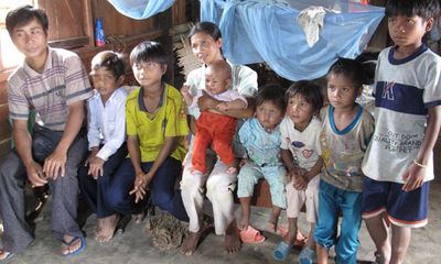 Chuyện người sinh 12 con ở làng “siêu đẻ” trên đất Việt