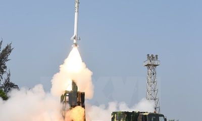 Ấn Độ thử thành công tên lửa tầm ngắn có thể tấn công nhiều mục tiêu