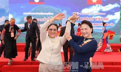 Chủ tịch Quốc hội Lào kết thúc chuyến thăm Việt Nam