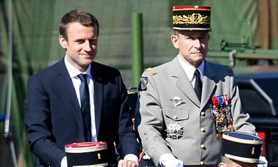 Tổng tham mưu trưởng quân đội Pháp từ chức vì bất đồng với Tổng thống