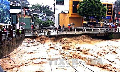 Thủ tướng Nguyễn Xuân Phúc chỉ đạo biện pháp ứng phó với mưa lũ