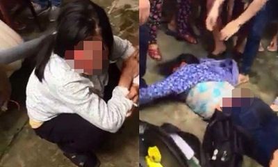 Hà Nội: Nghi bắt cóc trẻ con, 2 người phụ nữ bị đánh tới ngất xỉu