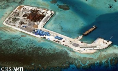 Philippines tố Trung Quốc cải tạo ba đảo nhân tạo tại Biển Đông