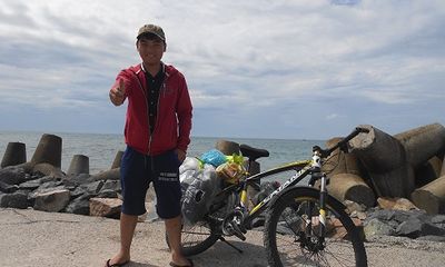 9X đạp xe xuyên Việt: Đi để thấy cuộc đời đáng sống