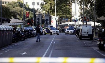 Tây Ban Nha truy lùng tên khủng bố lao xe vào đám đông ở Barcenola