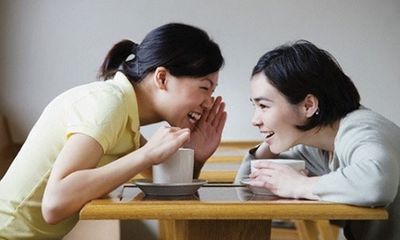 Làm gì khi lấy phải cô vợ mắc “bệnh” thích nói xấu chồng và gia đình