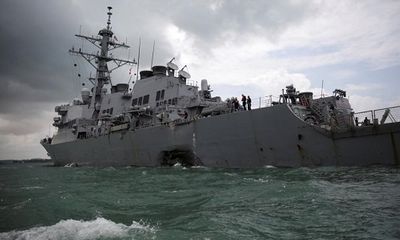 Hải quân Mỹ điều tra các hạm đội trên toàn cầu sau tai nạn