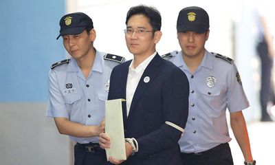 “Thái tử” Tập đoàn Samsung lĩnh án 5 năm tù vì tội hối lộ và khai man