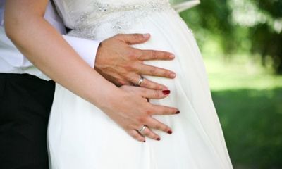 Cưới chạy bầu - “Vé vào cổng” cho hôn nhân?