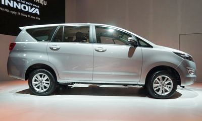 Hết triệu hồi xe lỗi, Toyota lại giảm giá xe hot Vios và Innova