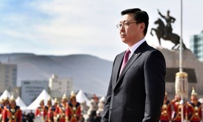 Thủ tướng và toàn bộ chính phủ Mông Cổ chính thức bị cách chức