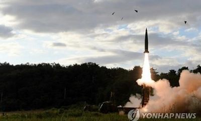 Hàn Quốc phóng 2 tên lửa đạn đạo răn đe Triều Tiên