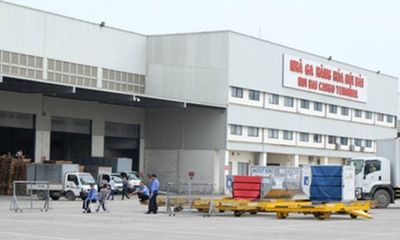 Tin tức mới nhất vụ xe đầu kéo đâm chết người tại sân bay Nội Bài