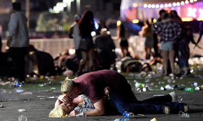 Hiện trường kinh hoàng vụ xả súng làm ít nhất 250 người thương vong ở Las Vegas