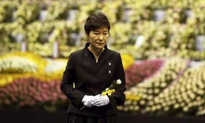 Bà Park Geun-hye bị nghi ngờ nói dối về thảm kịch chìm phà Sewol