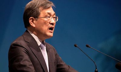 CEO Samsung Electronics đột ngột từ chức giữa tâm khủng hoảng
