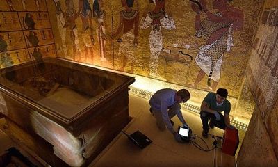 Phát hiện bí ẩn bên trong lăng mộ 3300 năm tuổi