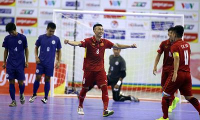 Đánh bại Indonesia trong cuộc rượt đuổi tỉ số nghẹt thở, Việt Nam đặt một chân vào bán kết