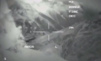 Rò rỉ video UFO phóng tia laser phá hủy máy bay không người lái của Mỹ 
